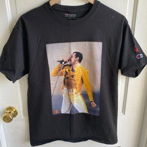 Champion x QUEEN Collab Freddy Mercury t-shirt